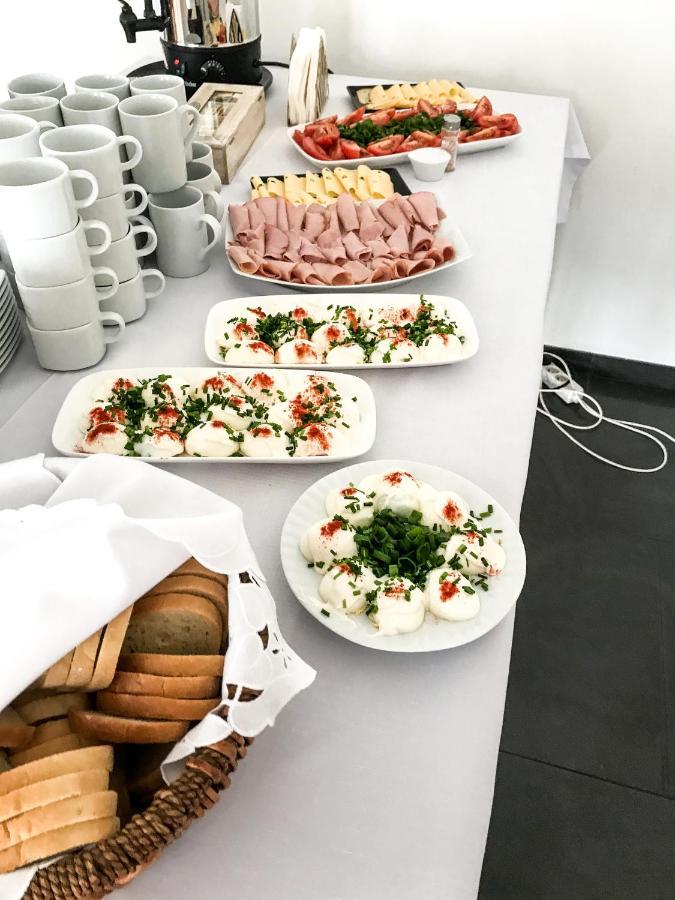 Pensjonat Koliber Sobków Екстериор снимка
